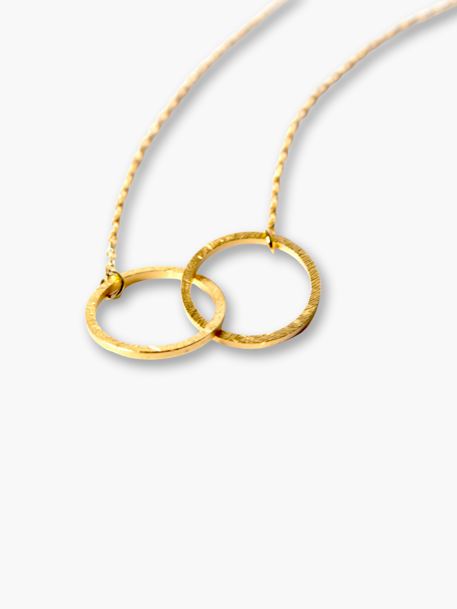 Interlinking Circle Necklace Gold